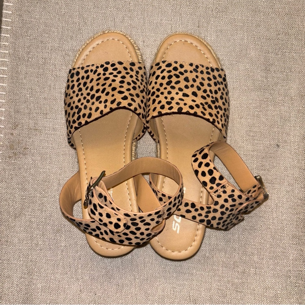 Soda Leopard Print Women's Sandals